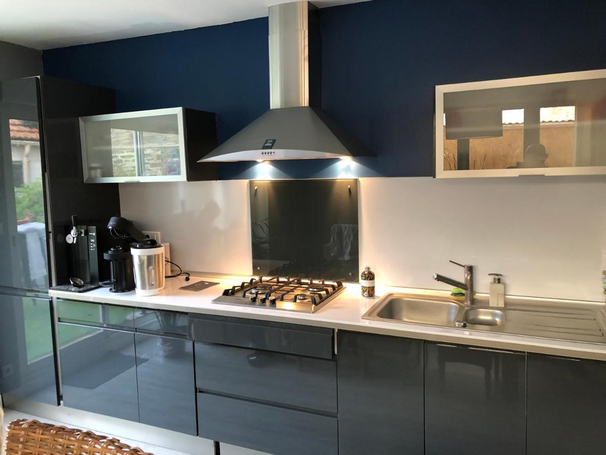 Agreable Maison De Ville ,Calme Avec Tous Les Commerces A 150M شيربوغ أون كوتننتين المظهر الخارجي الصورة